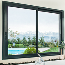 Aluminum sliding window